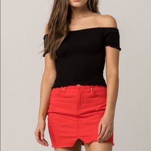 🛍Black off the shoulder crop top🛍